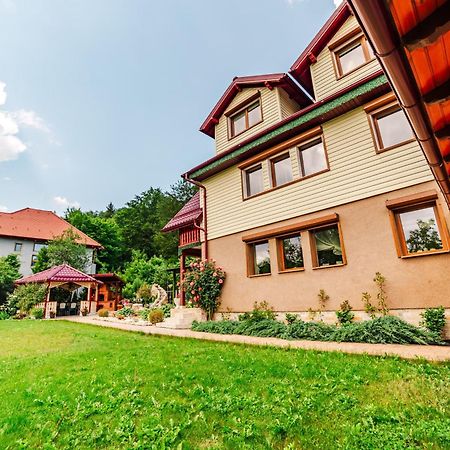 فيلا Casa Poiana Soarelui براشوف المظهر الخارجي الصورة