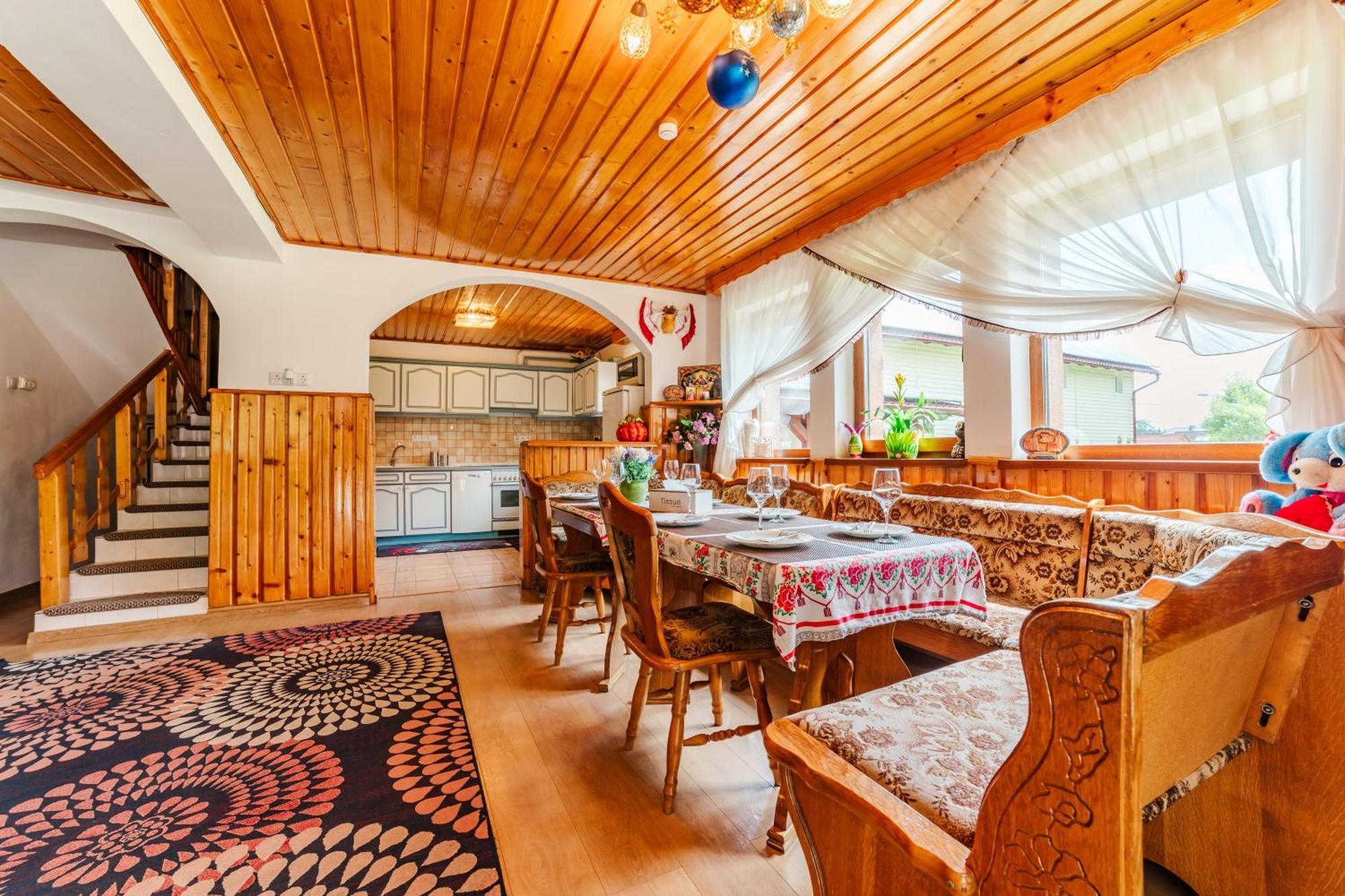 فيلا Casa Poiana Soarelui براشوف المظهر الخارجي الصورة